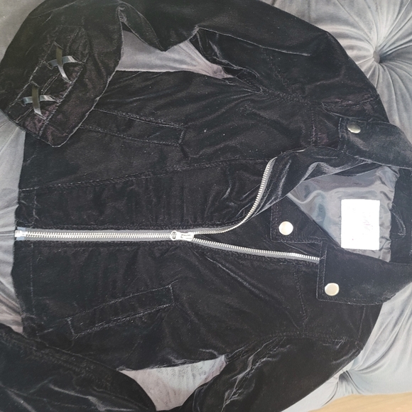 Kids Jacket - Picture 2 of 3